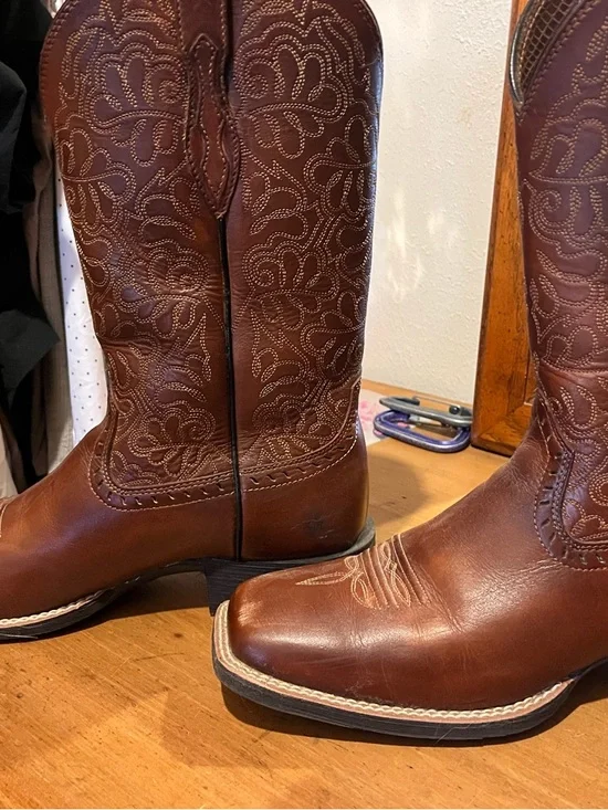 Women’s Brown Western Leather Cowboy Boots - Picture 3 of 8